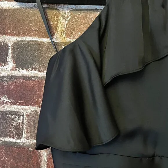 Black Halter Neck Ruffle Dress - Picture 7 of 9